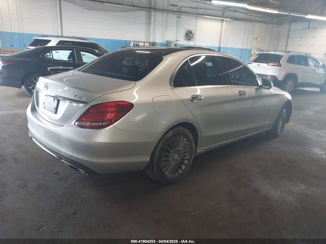 55SWF4KB1FU087558 Mercedes-Benz C 300 4matic/luxury 4matic/sport 4matic