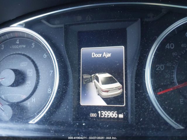 4T1BF1FK2HU679372 Toyota CAMRY SE