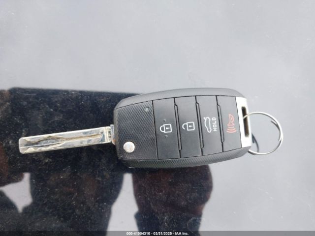 5XXGM4A70EG283334 KIA Optima Lx