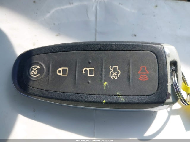 1FADP3N21GL251519 Ford Focus Titanium