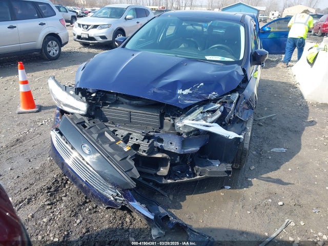 1FADP3N21GL251519 Ford Focus Titanium