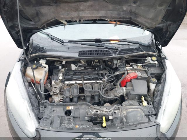 3FADP4BJ2JM101751 Ford FIESTA SE