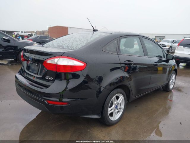 3FADP4BJ2JM101751 Ford FIESTA SE