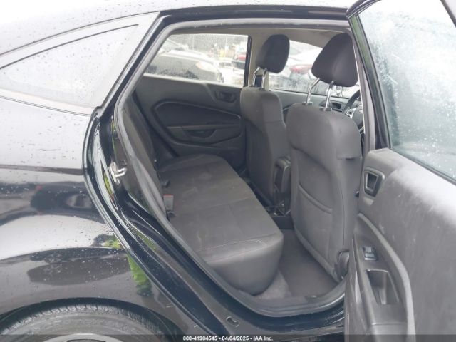 3FADP4BJ2JM101751 Ford FIESTA SE