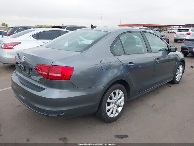 3VWD17AJ9FM286917 Volkswagen Jetta 1.8t Se