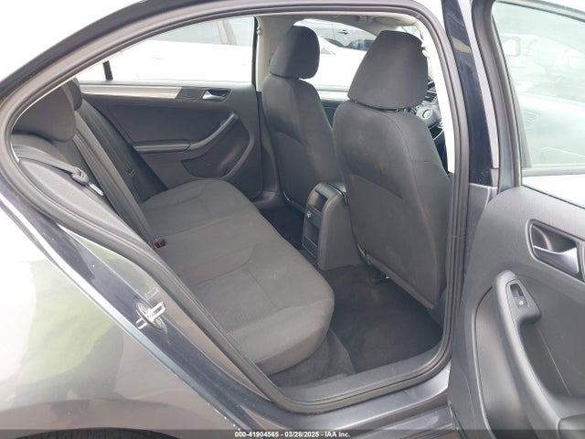 3VWD17AJ9FM286917 Volkswagen Jetta 1.8t Se