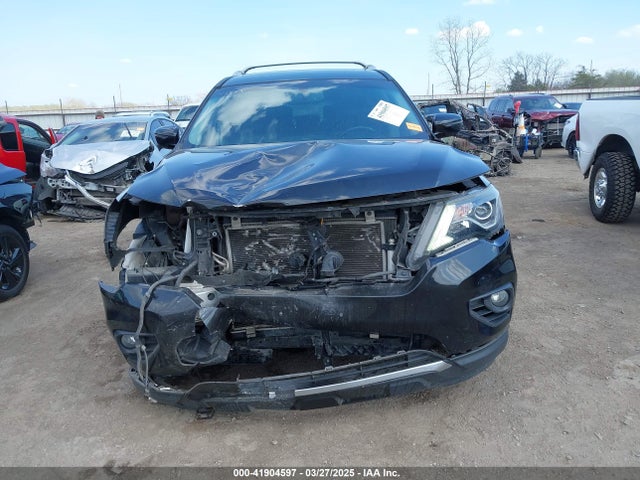 5N1DR2MMXJC649946 Nissan Pathfinder Platinum