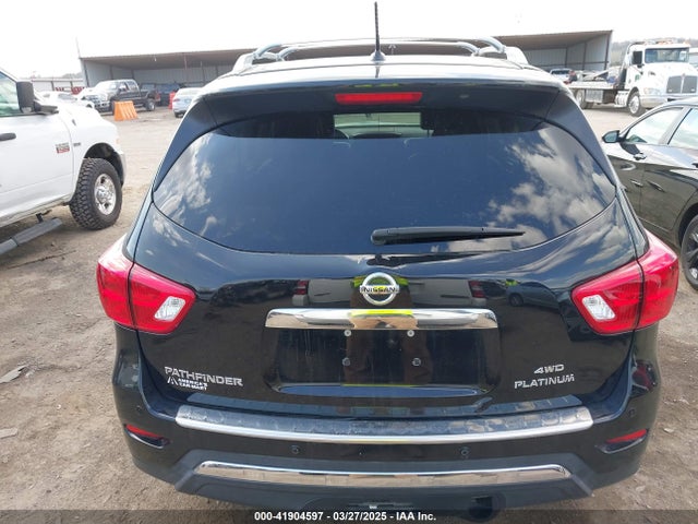 5N1DR2MMXJC649946 Nissan Pathfinder Platinum