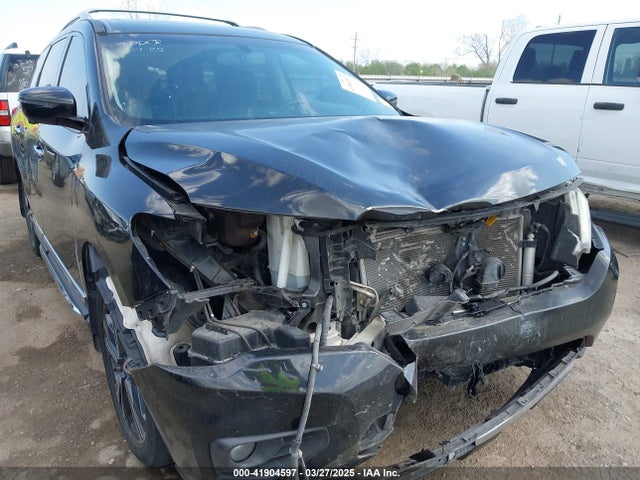 5N1DR2MMXJC649946 Nissan Pathfinder Platinum