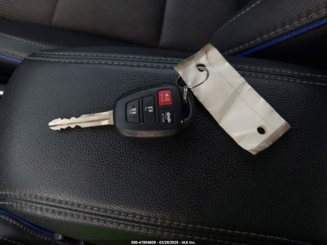 2T1BURHE0KC204548 Toyota COROLLA SE