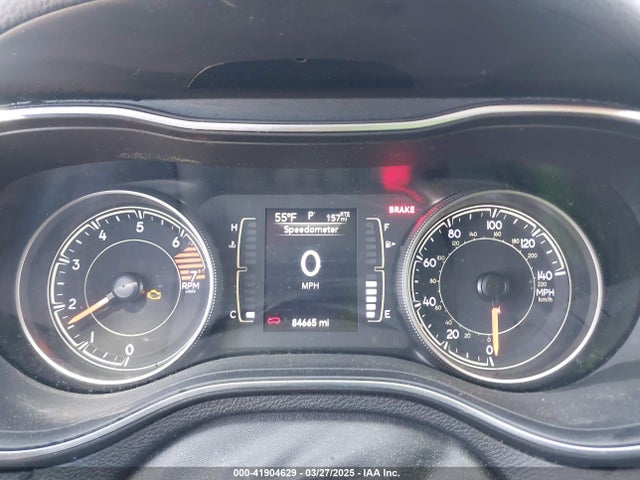 1C4PJLCB3KD206922 Jeep Cherokee Latitude Fwd