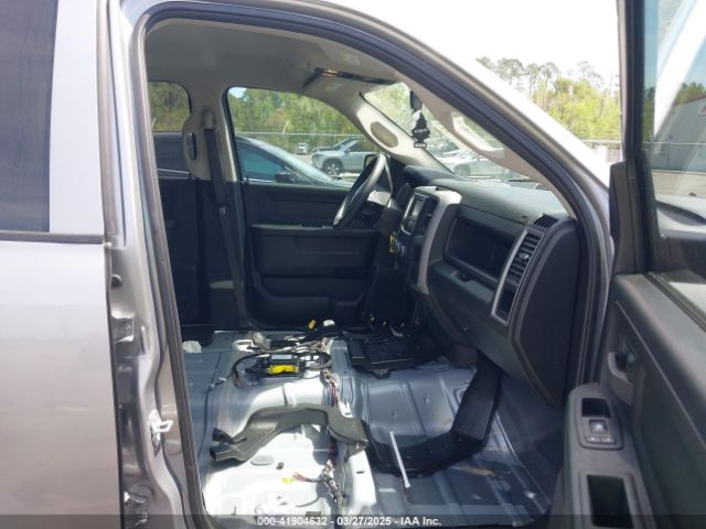 3C6RR6KG9PG555066 RAM 1500 Classic Tradesman  4x2 5'7 Box