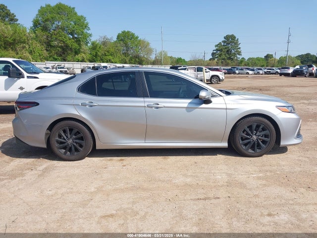 4T1C11AK9MU406563 Toyota CAMRY LE