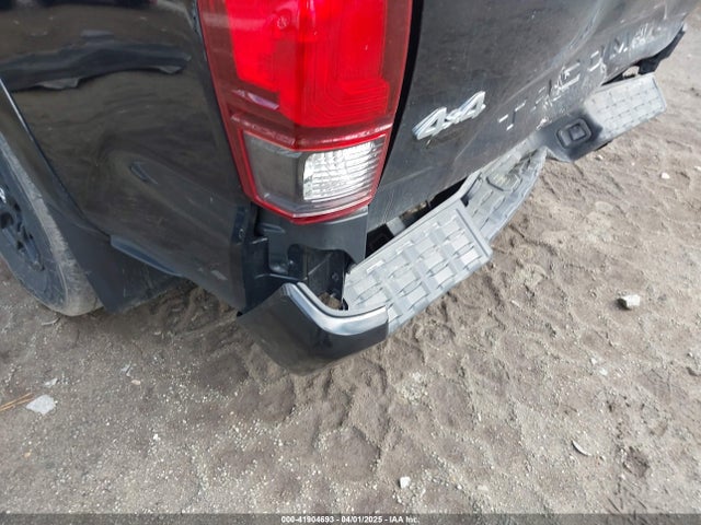 3TYSZ5AN8NT093249 Toyota Tacoma Sr5 V6