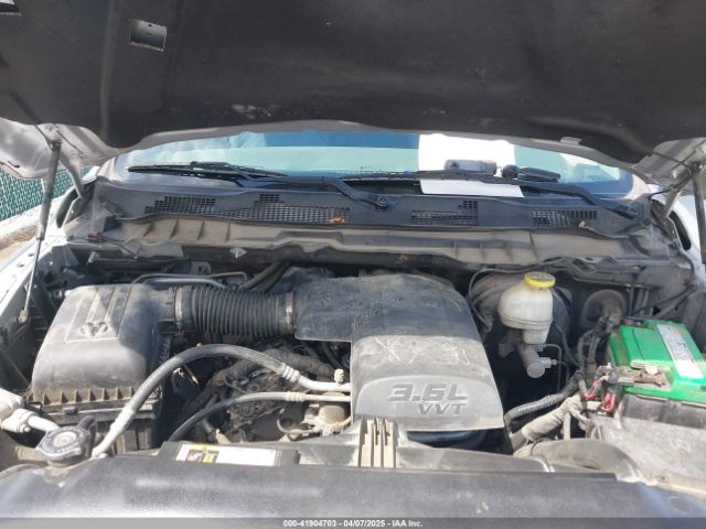 1C6RR7FG4JS147493 RAM 1500 Express  4x4 6'4 Box