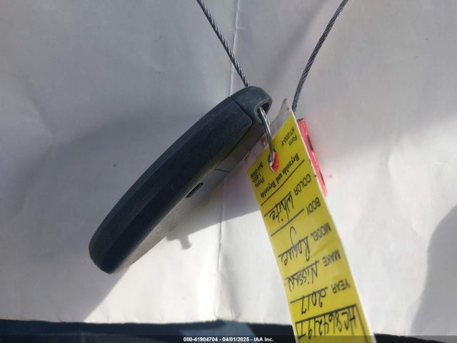 5N1AT2MT5HC864219 Nissan Rogue Sl