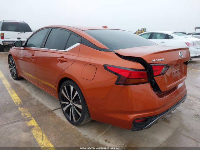 2019 NISSAN ALTIMA 1N4BL4CV5KC103629 Photo 2