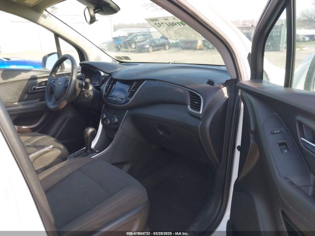 KL7CJKSB5LB049298 Chevrolet Trax Fwd Ls
