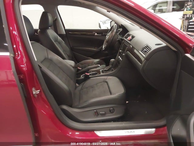 1VWCV7A33FC090555 Volkswagen Passat 2.0l Tdi Sel Premium