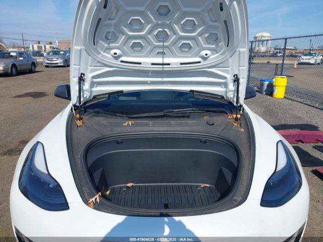 2023 TESLA MODEL 3 5YJ3E1EC1PF492427 Photo 9