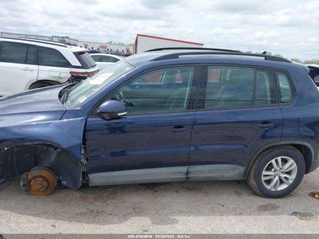 WVGAV7AXXFW587156 Volkswagen TIGUAN S
