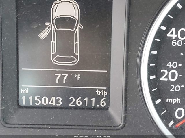 WVGAV7AXXFW587156 Volkswagen TIGUAN S