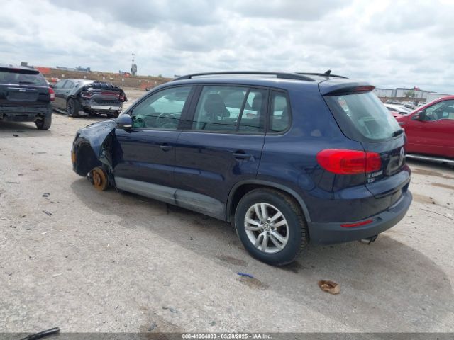 WVGAV7AXXFW587156 Volkswagen TIGUAN S