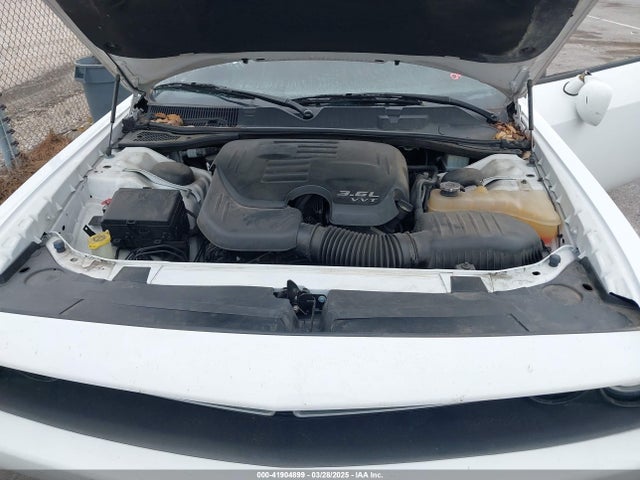 2C3CDZAG4KH686273 Dodge Challenger Sxt