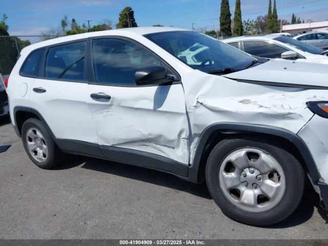 1C4PJLAB3FW584851 Jeep Cherokee Sport