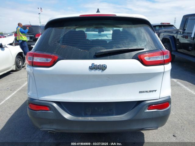 1C4PJLAB3FW584851 Jeep Cherokee Sport