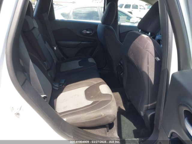 1C4PJLAB3FW584851 Jeep Cherokee Sport