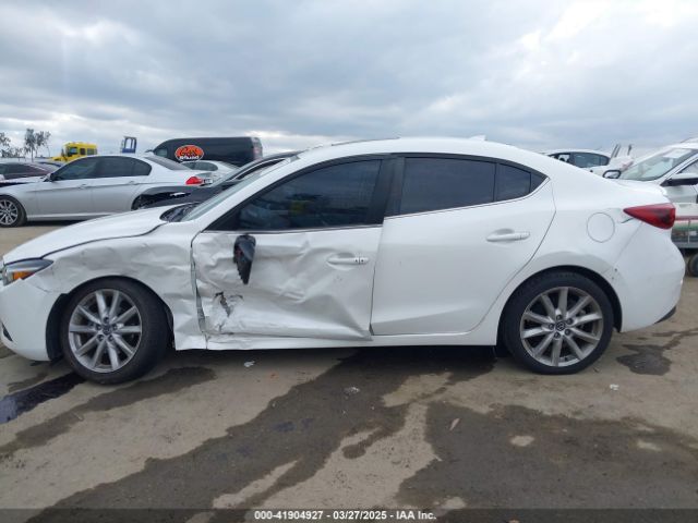 3MZBN1W32HM137772 Mazda Mazda3 Grand Touring