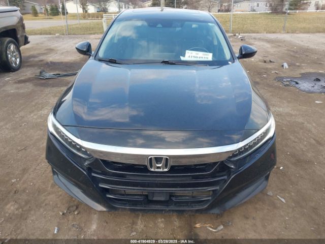 1HGCV1F92JA171033 Honda Accord Touring