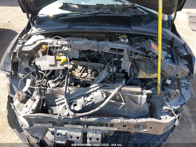 1FADP3K20JL326397 Ford FOCUS SE