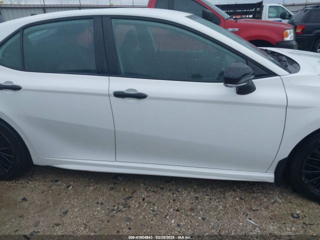 4T1G31AK5NU044700 Toyota Camry Nightshade Edition Hybrid