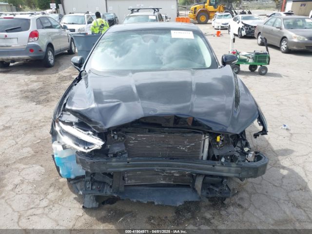 3FA6P0RU0KR116903 Ford Fusion Hybrid Titanium