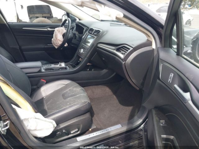 3FA6P0RU0KR116903 Ford Fusion Hybrid Titanium