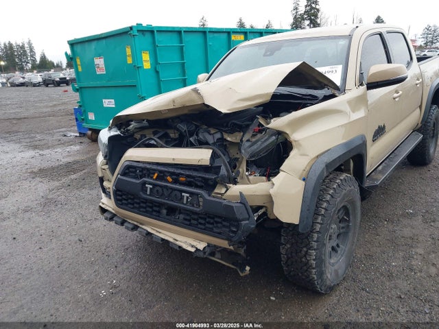 3TMCZ5AN8KM199423 Toyota Tacoma Trd Off Road