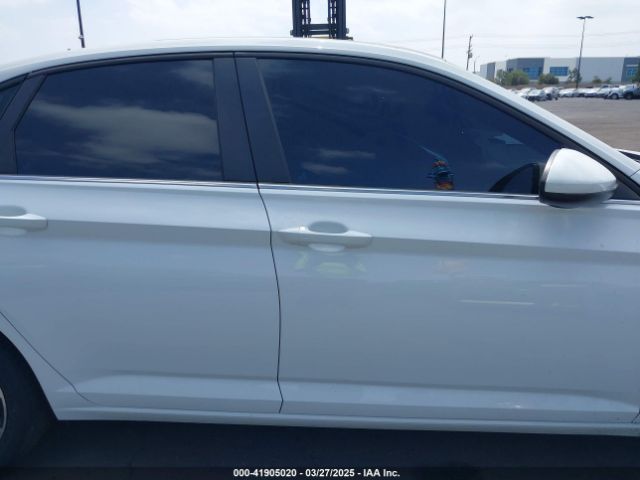3VWEB7BU6LM037447 Volkswagen 1.4 tsi