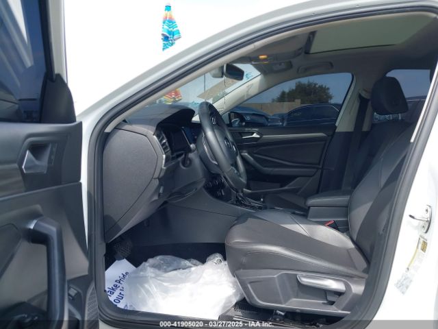 3VWEB7BU6LM037447 Volkswagen 1.4 tsi