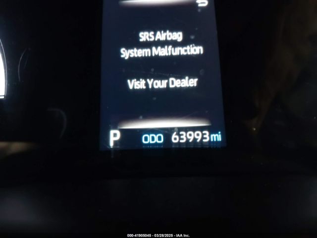 5TDKRKEC9MS043624 Toyota SIENNA LE