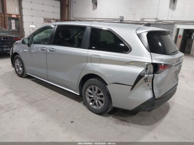 5TDKRKEC9MS043624 Toyota SIENNA LE