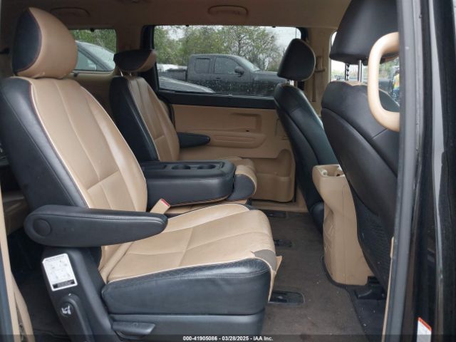 KNDMB5C13H6313176 KIA SEDONA LX