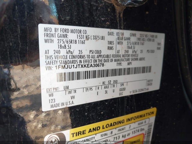 1FMJU1JTXKEA30678 Ford Expedition Xlt