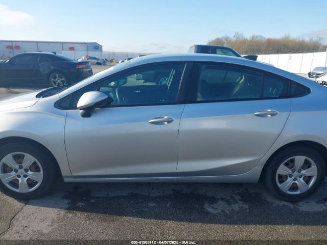 1G1BC5SM7H7244219 Chevrolet Cruze Ls Auto