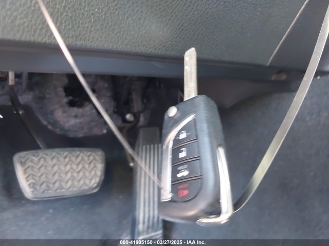 4T1G11AK6MU526628 Toyota CAMRY SE