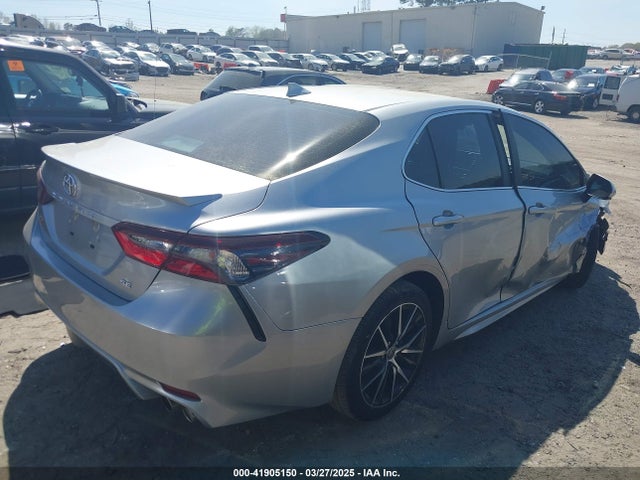 4T1G11AK6MU526628 Toyota CAMRY SE