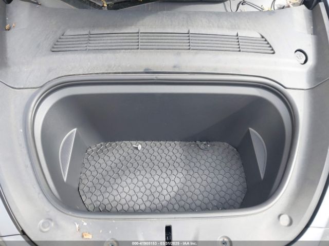 7SAYGDEE9NF557382 Tesla Model Y Long Range Dual Motor All-wheel Drive