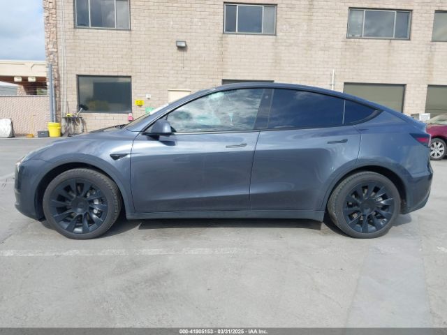 7SAYGDEE9NF557382 Tesla Model Y Long Range Dual Motor All-wheel Drive