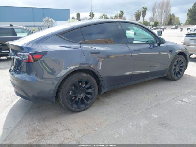 7SAYGDEE9NF557382 Tesla Model Y Long Range Dual Motor All-wheel Drive
